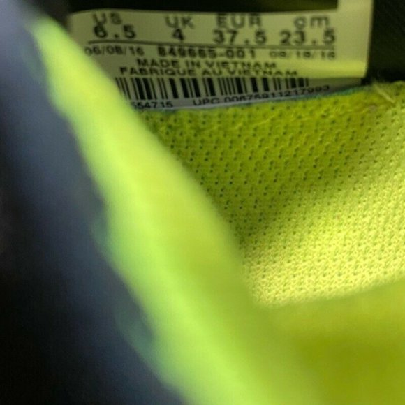 Nike Womens Lunarepic Flyknit Shield Running Shoes - Picture 7 of 7